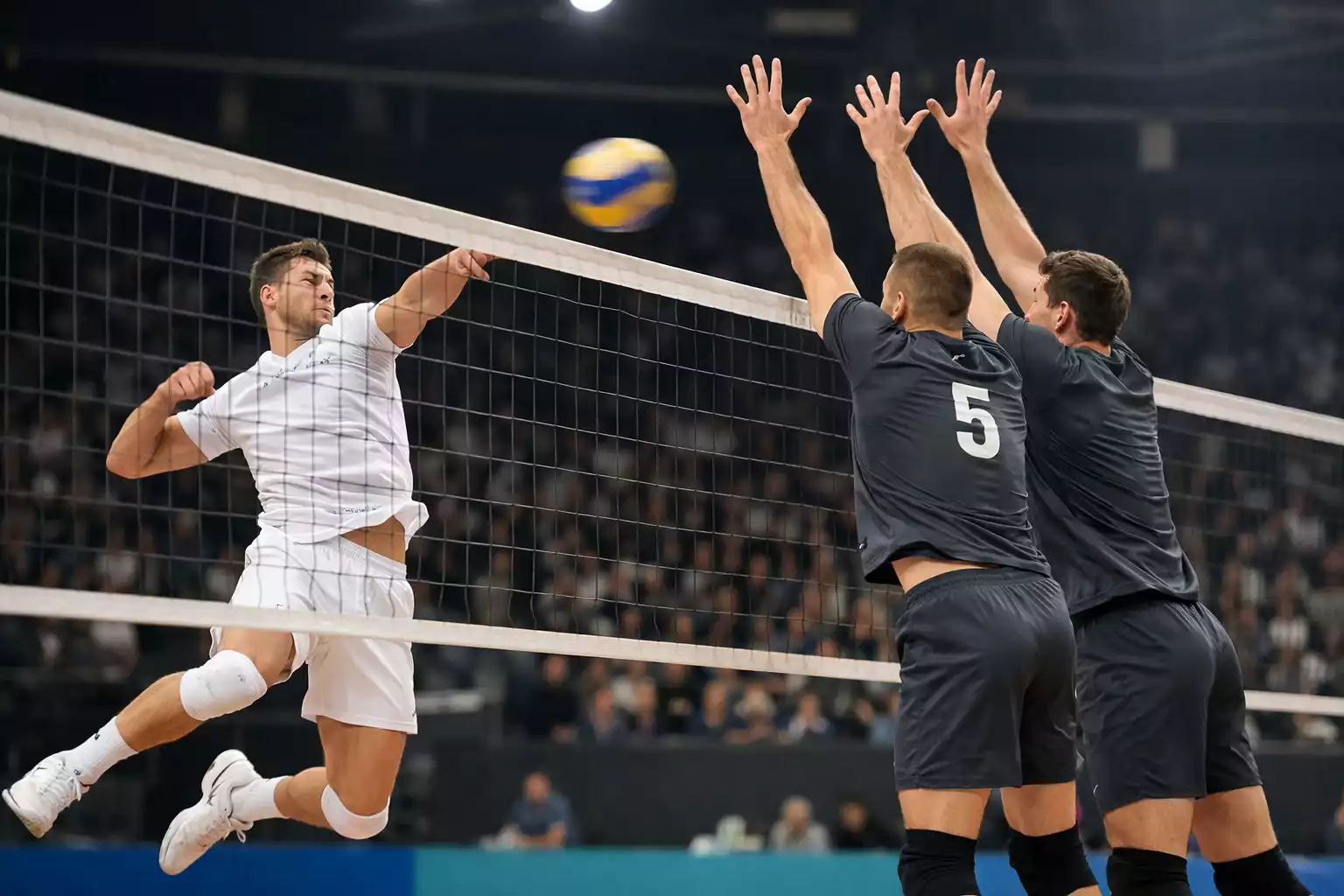 Intensiver Ballwechsel bei einem Volleyball Nations League Spiel